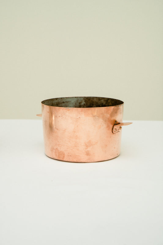 Copper cache-pot