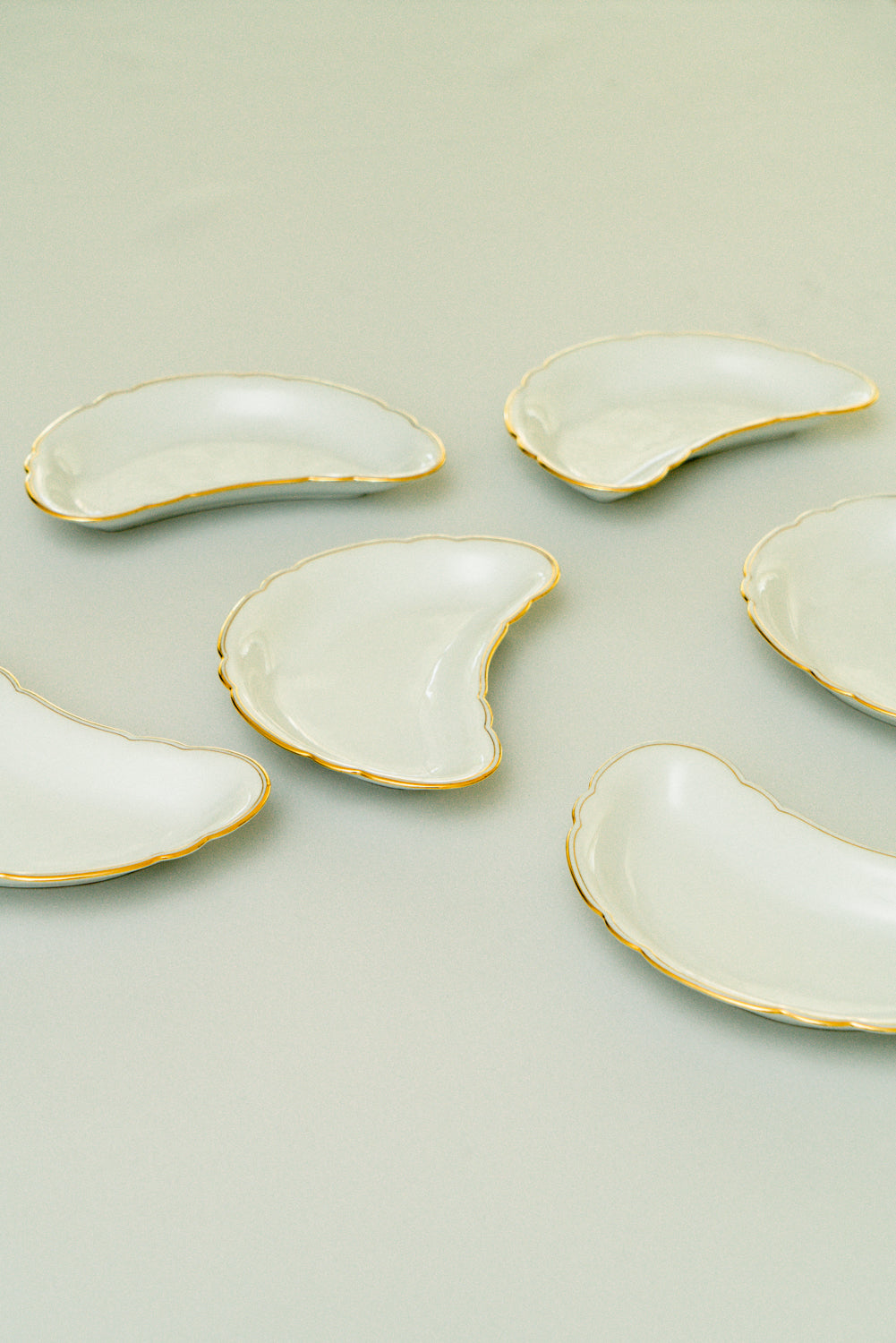 Set of 6 ceramic moon plates