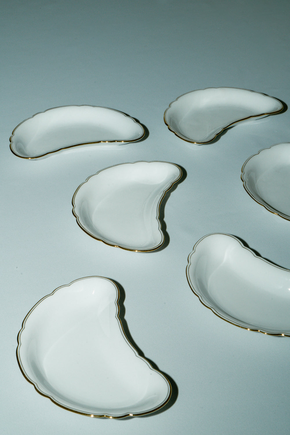 Set of 6 ceramic moon plates