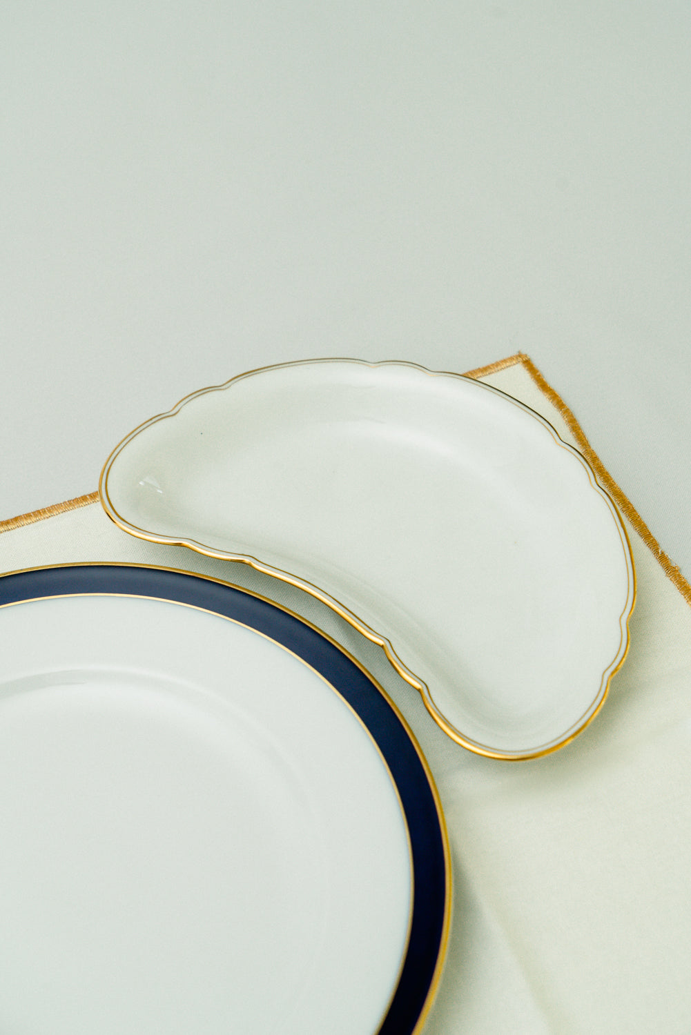 Set of 6 ceramic moon plates