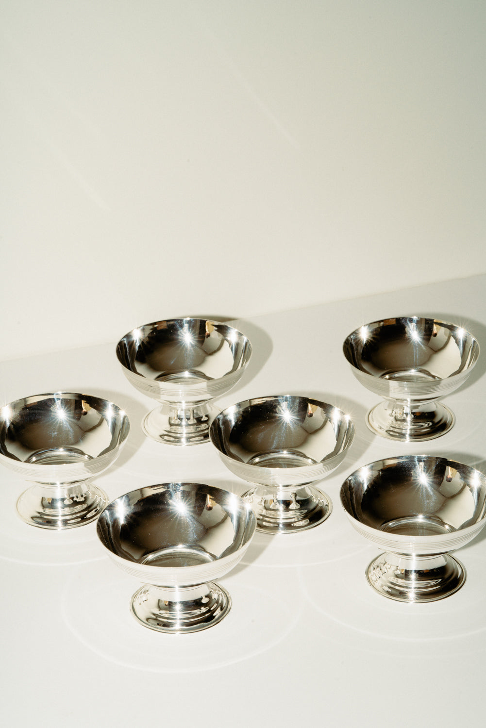 Set of 6 sorbet coupes with tray
