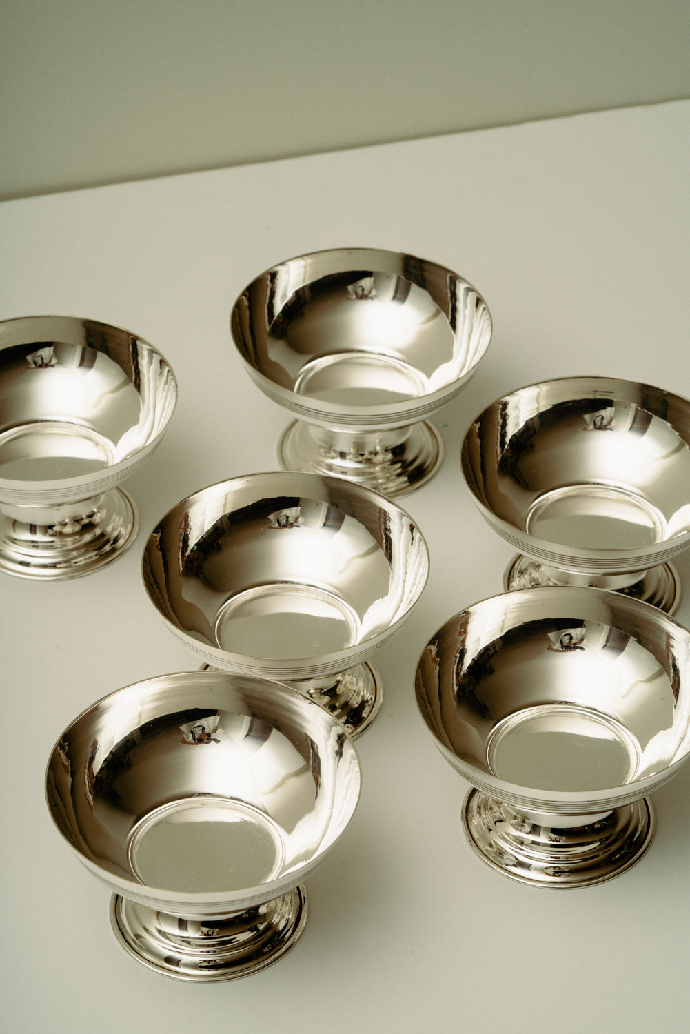 Set of 6 sorbet coupes with tray