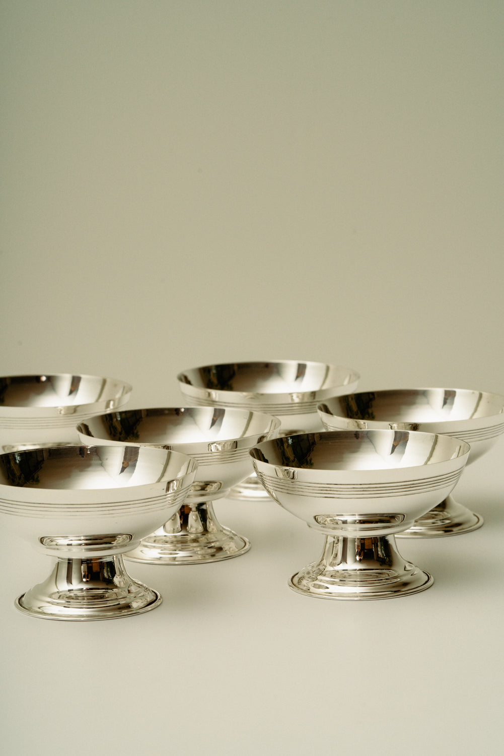 Set of 6 sorbet coupes with tray