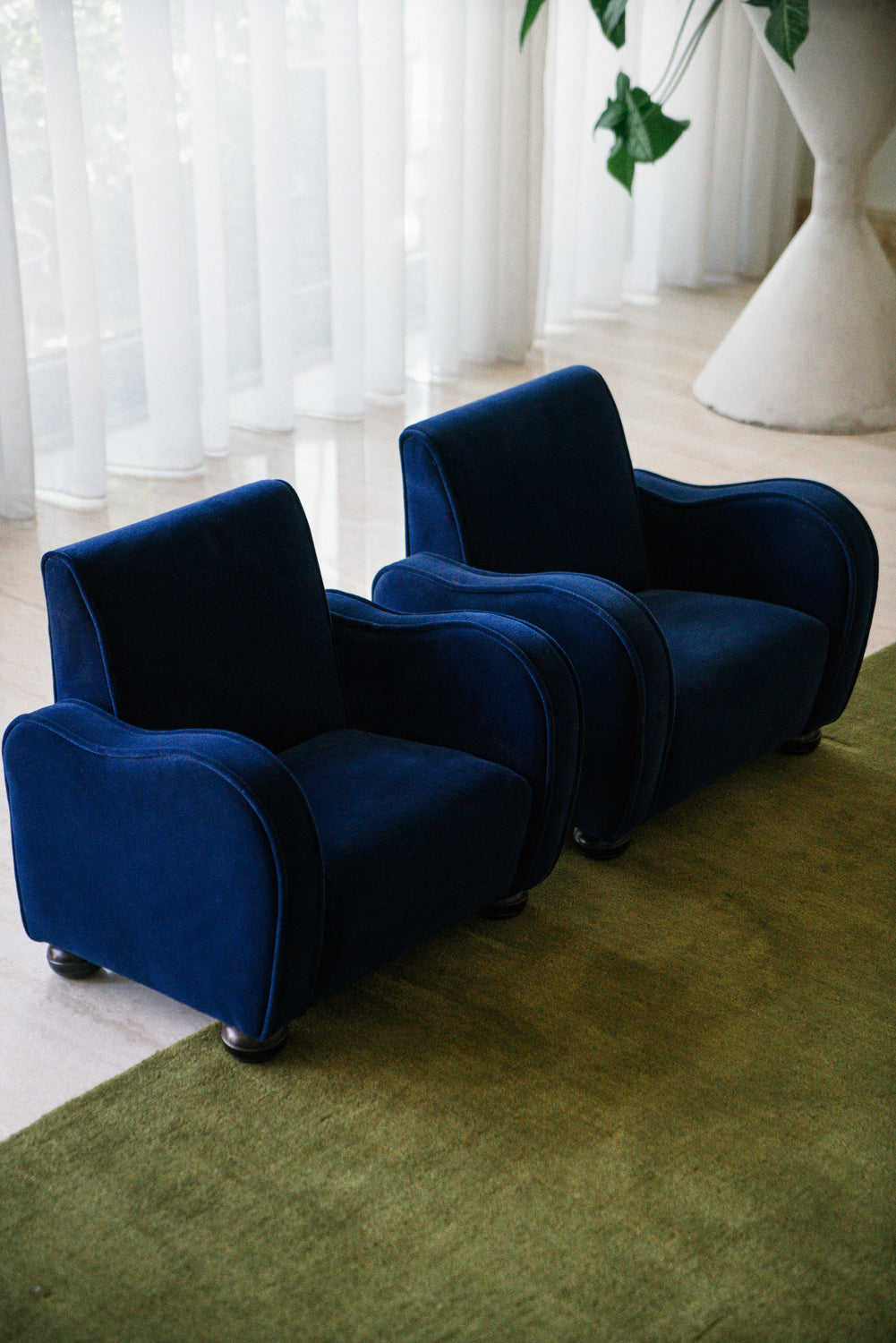 Set of 2 kids armchairs