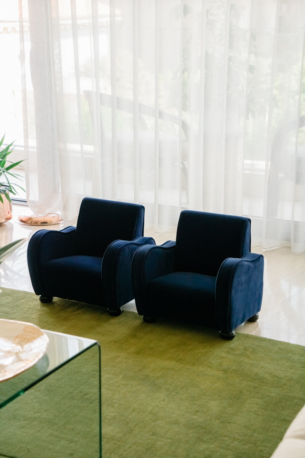 Set of 2 kids armchairs