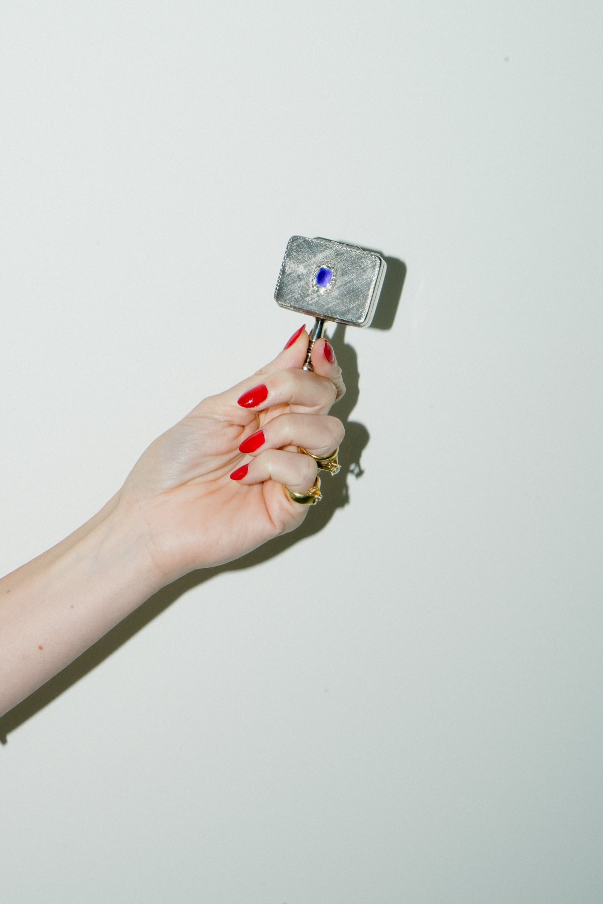 Portable mini ashtray