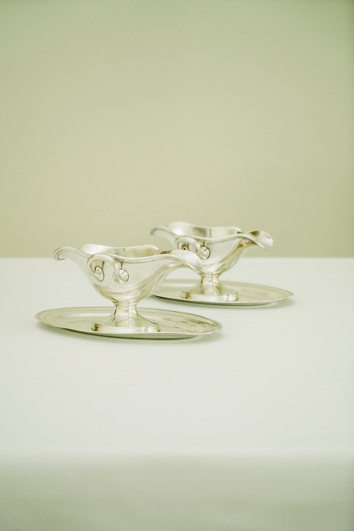 Set of 2 saucers