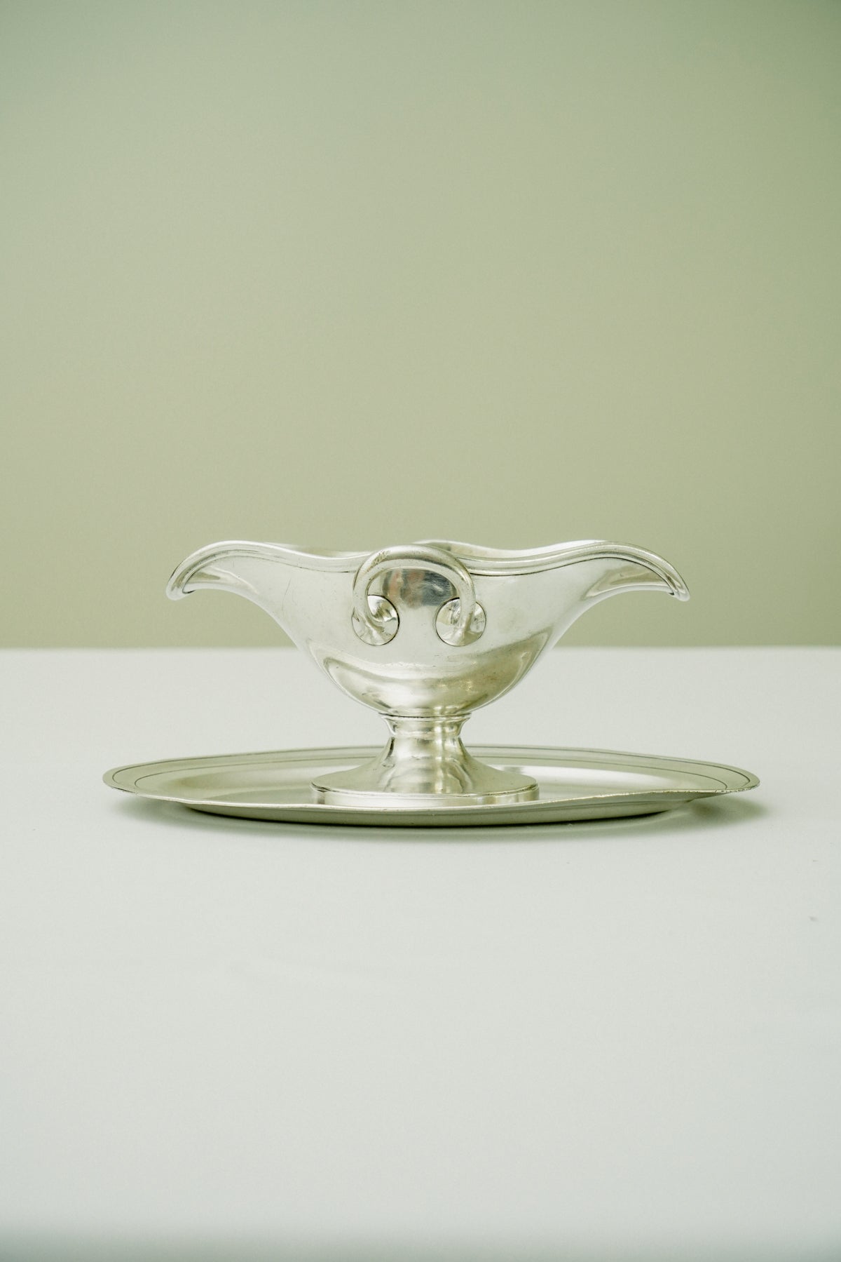 Set of 2 saucers