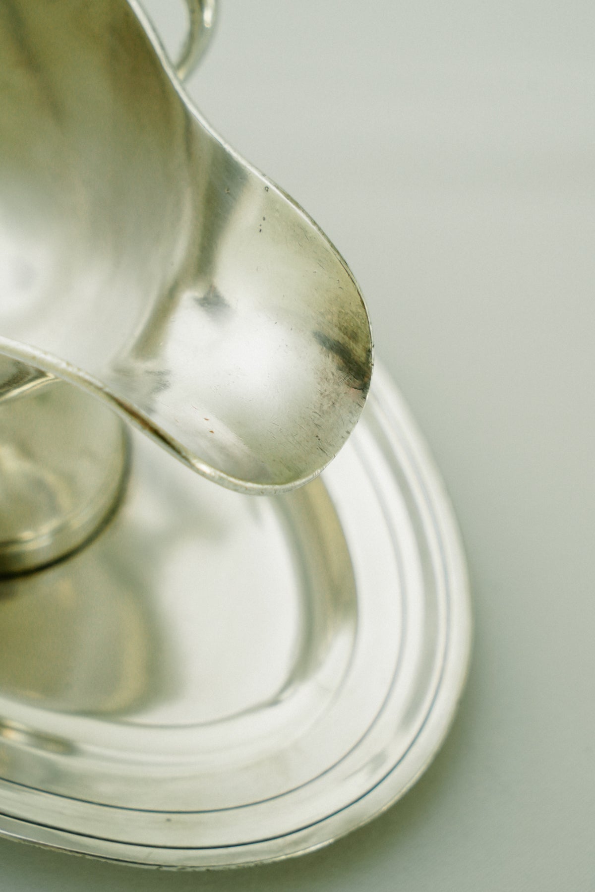 Set of 2 saucers