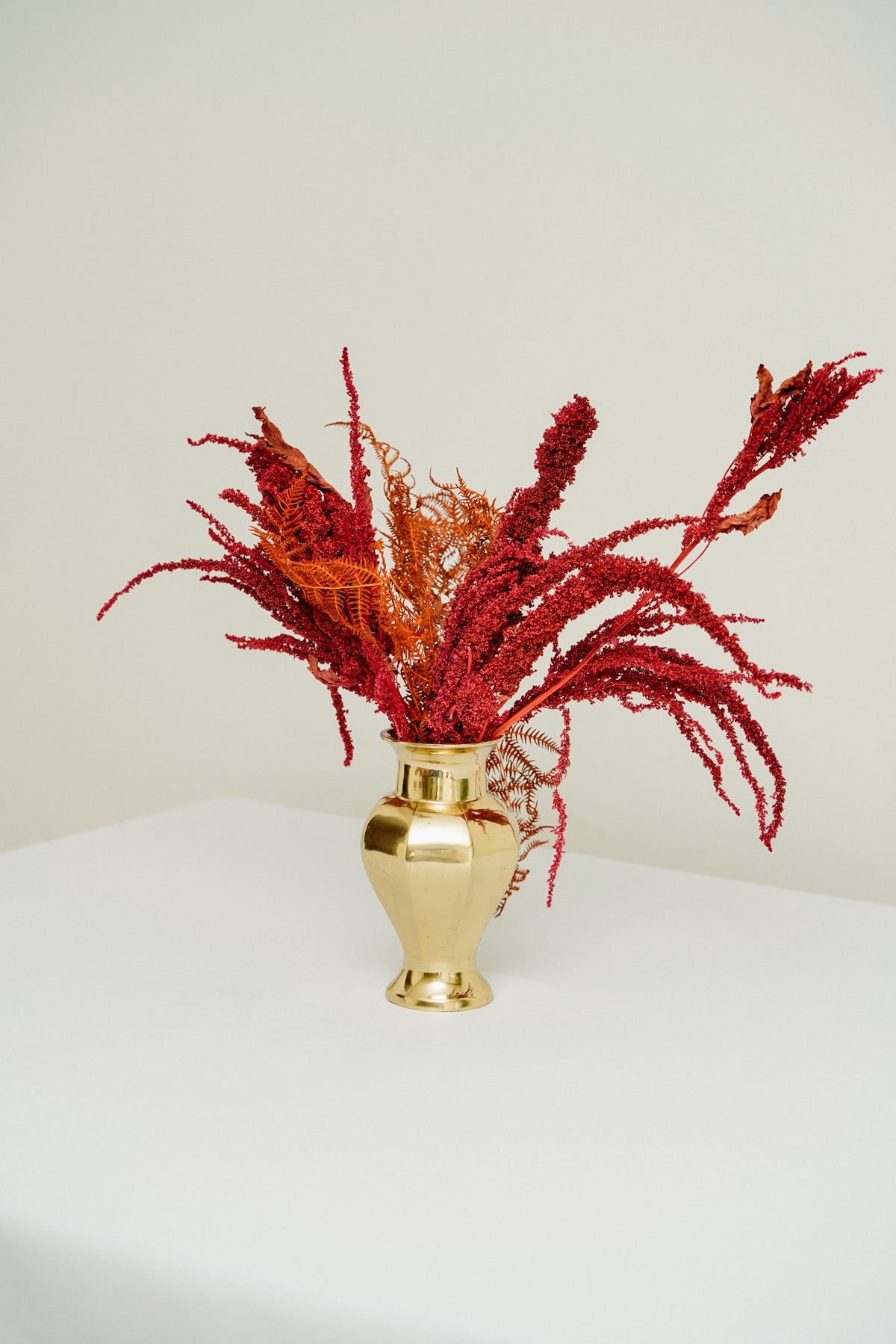 Midi brass vase