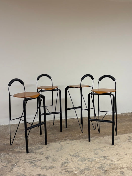 Set of 4 stools