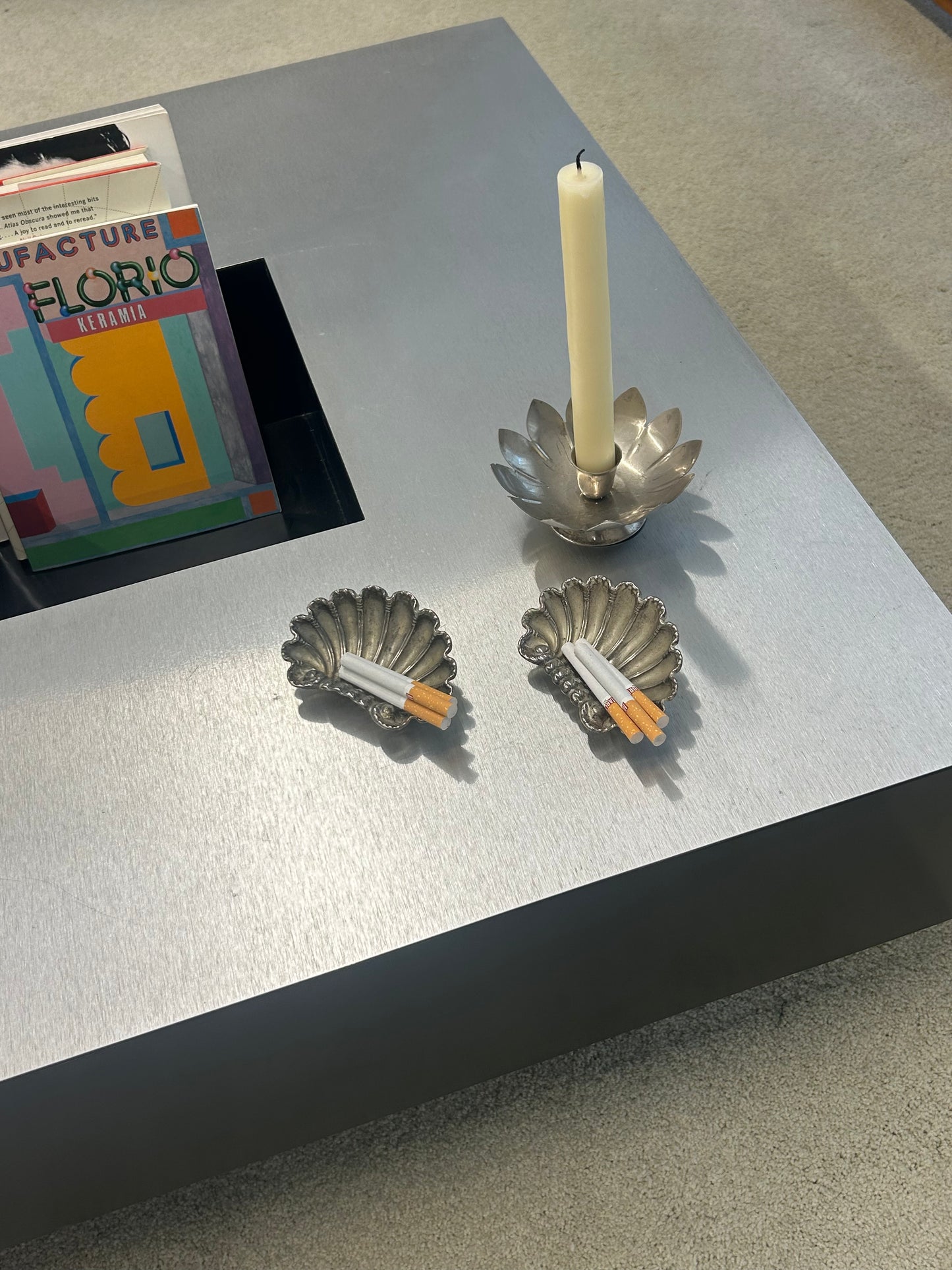 Set of 2 shell ashtrays